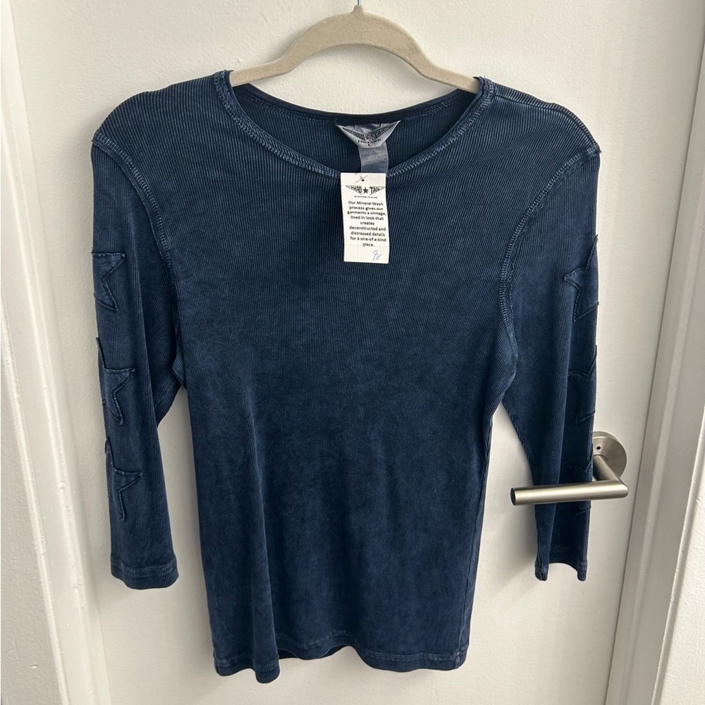 NWT hardtail ribbed top with stars on sleeves